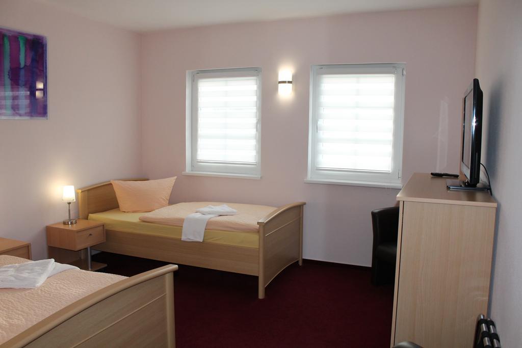 Hotel Pension Schwerin-Haus Schreiber Номер фото